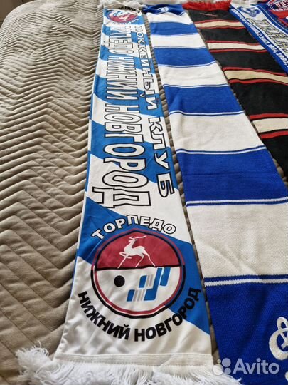 Хоккейные шарфы разные