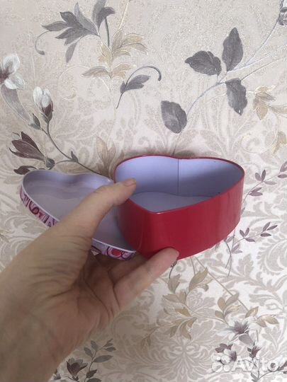 Жестяная коробка