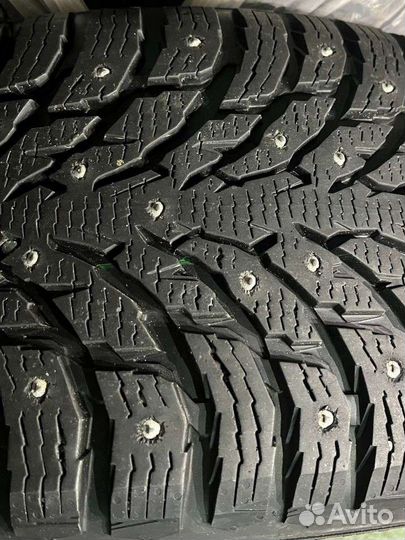 Nokian Tyres Hakkapeliitta 9 SUV 275/45 R20