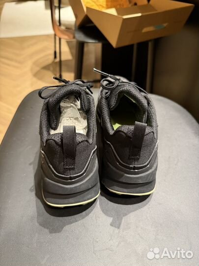 Кроссовки женские adidas 37