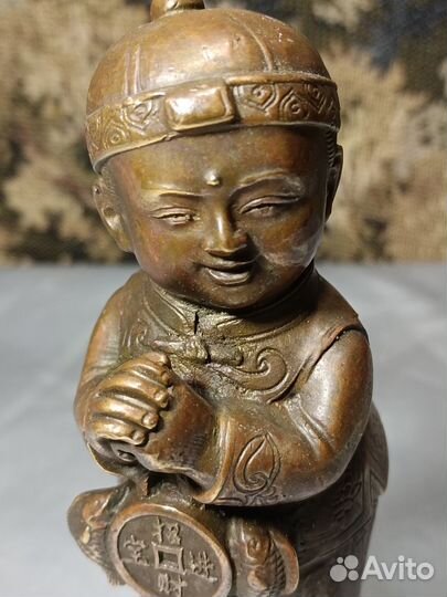 Бронзовая статуэтка
