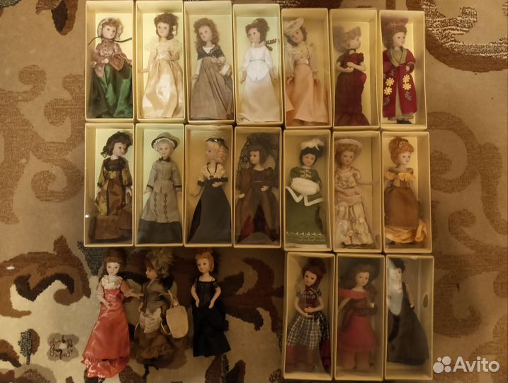 Кукла фарфоровая коллекционная