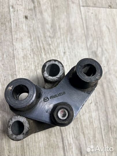 Кронштейн опоры кпп Mazda Mazda6 GH 2.0 LF 2011