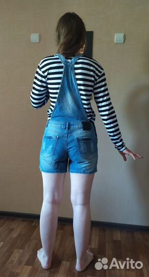 Летний джинсовый комбинезон