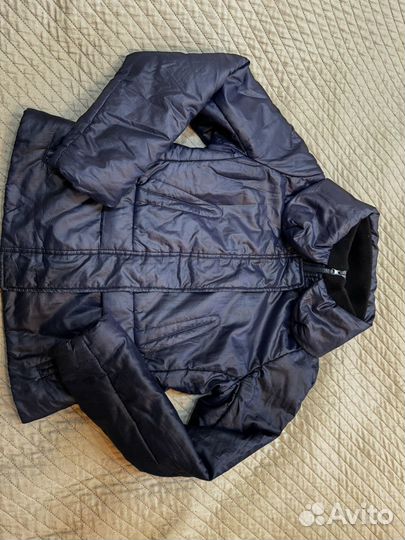 Продам куртку женскую