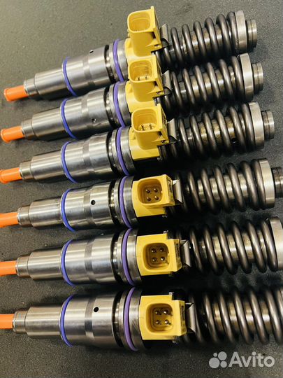 Насос-форсунки Volvo D13 21340612