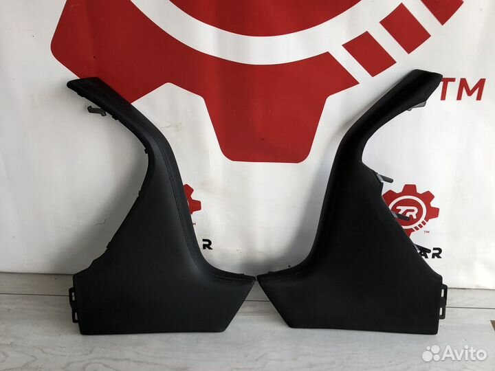 Nissan Patrol Y62 Накладка торпеды