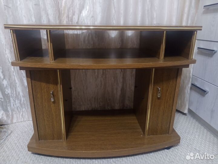 Тумба под телевизор