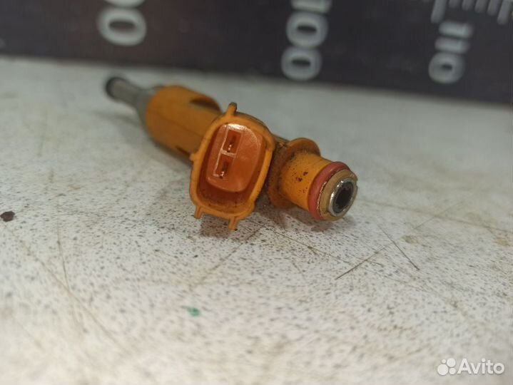 Топливная форсунка Тойота