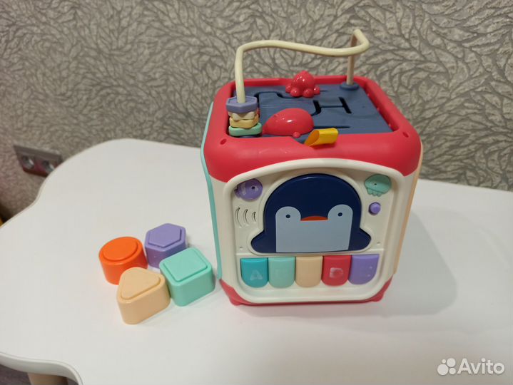 Бизиборд музыкальный