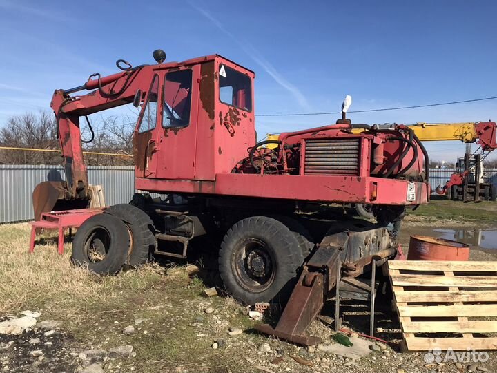 Эскаватор 3323а