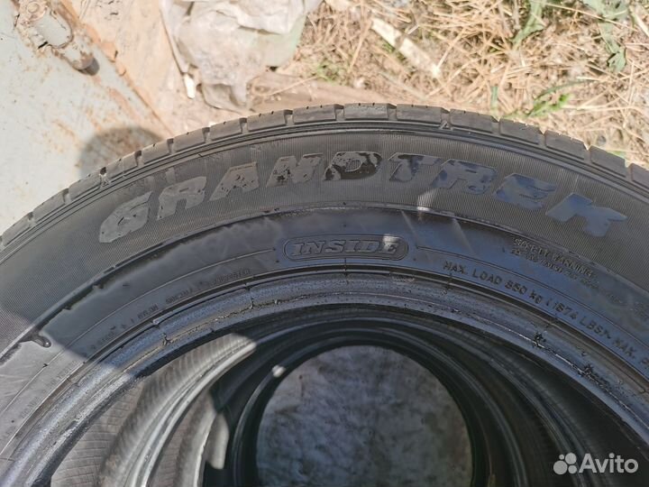 Dunlop Grandtrek ST30 225/65 R17 102H