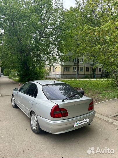 Mitsubishi Carisma 1.6 МТ, 2001, 290 000 км