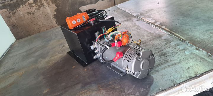 Гидростанция (маслостанция) для самосвала