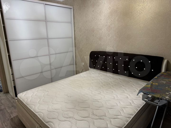 2-к. квартира, 57 м², 5/5 эт.