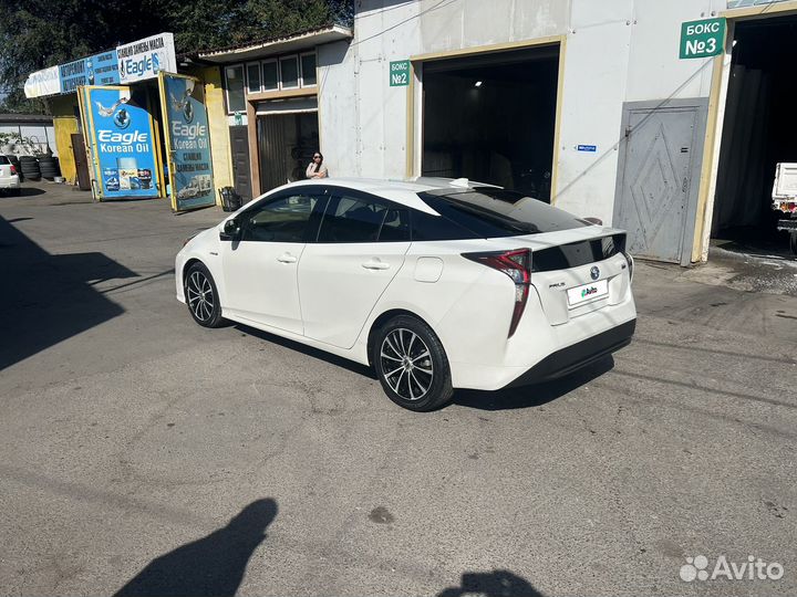 Toyota Prius 1.8 AT, 2017, 97 000 км