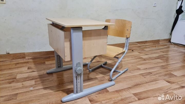 Парта трансформер и стул