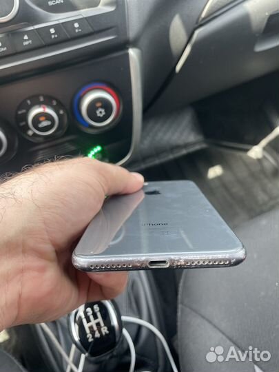 iPhone 8 Plus, 128 ГБ