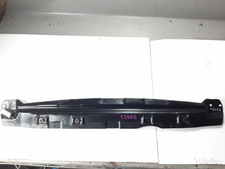 Кронштейн радиатора Volkswagen Touareg 3.0 TDI BKS