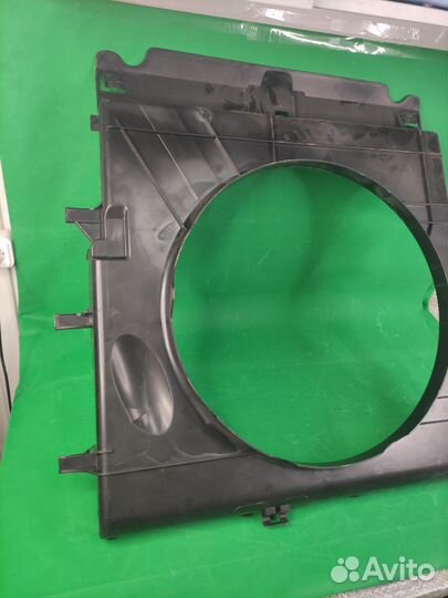 Диффузор радиатора Mercedes Sprinter 906