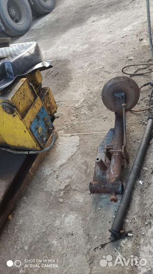 Грузовой шиномонтажный станок