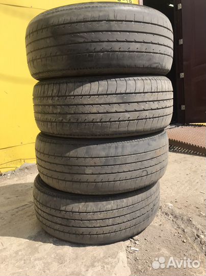 Yokohama BluEarth E70 215/55 R17 94V