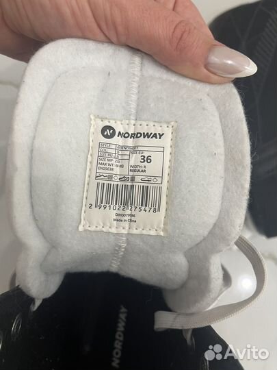 Коньки хоккейные