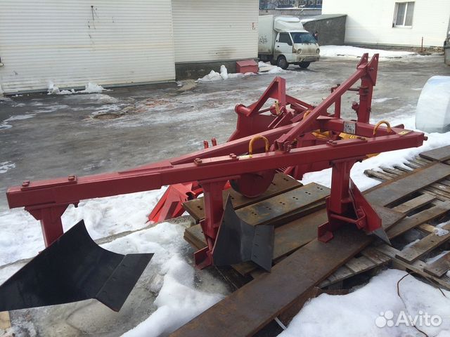 Плуг л-101 2-корпусный навесной лидсельмаш. Лидсельмаш плуг двухкорпусный л 101. Плуг для трактора т-25 т101. Плуг л-108 (3-корпусный навесной). Плуг лидсельмаш л-108.