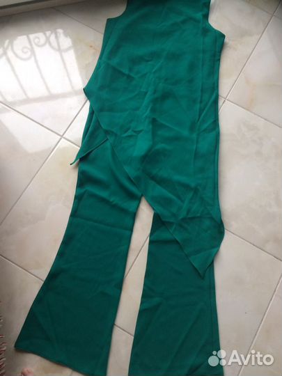 Комбинезон изумрудного цвета Италия