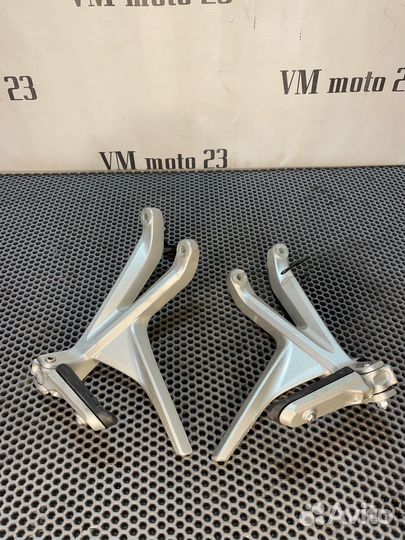 Подножки пассажира honda vfr 1200 2010-16