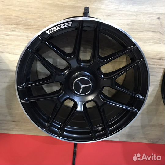 Разноширокие Диски R18 на Mercedes AMG-стиль