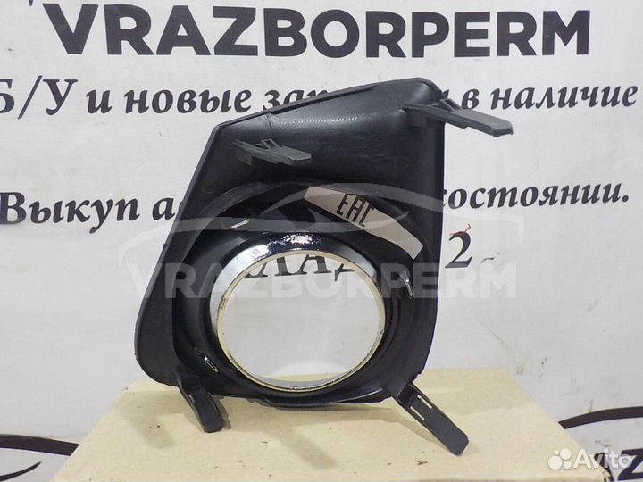 Решетка бампера Toyota Corolla