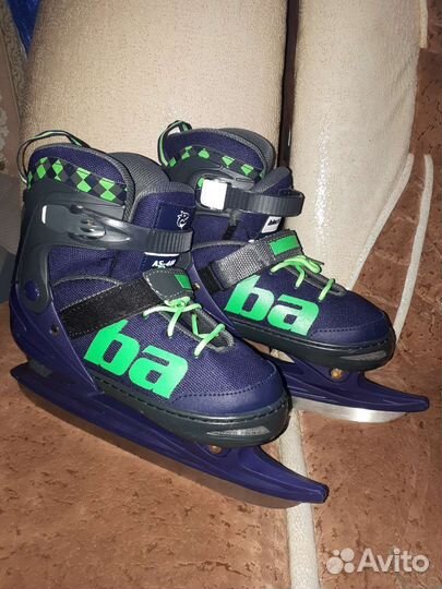 Коньки хоккейные