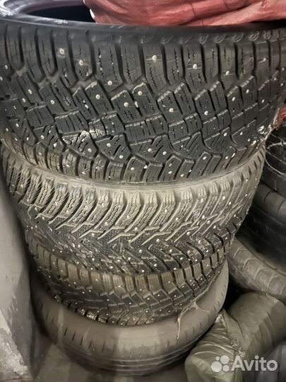 Continental IceContact 2 235/45 R18