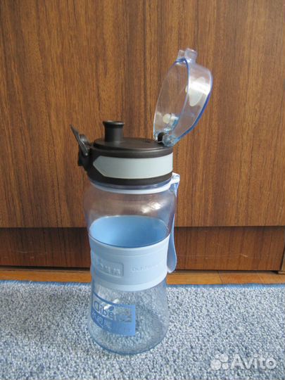 Бутылка для воды и спортивных напитков dibe