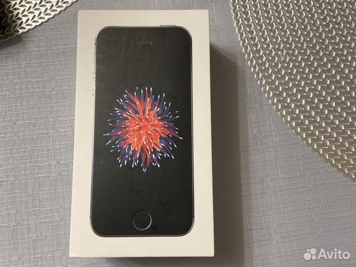 Коробка для iPhone se