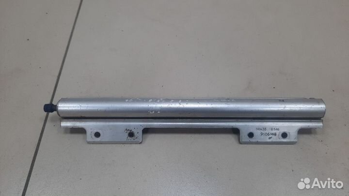 Рейка топливная (рампа) Volvo S40