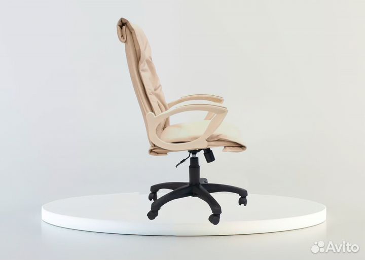 Кресло офисное Фортуна 5/15 бежевое