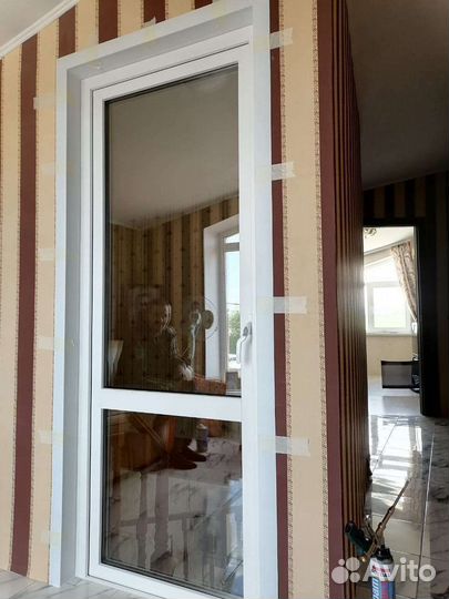 Дверь пластиковая