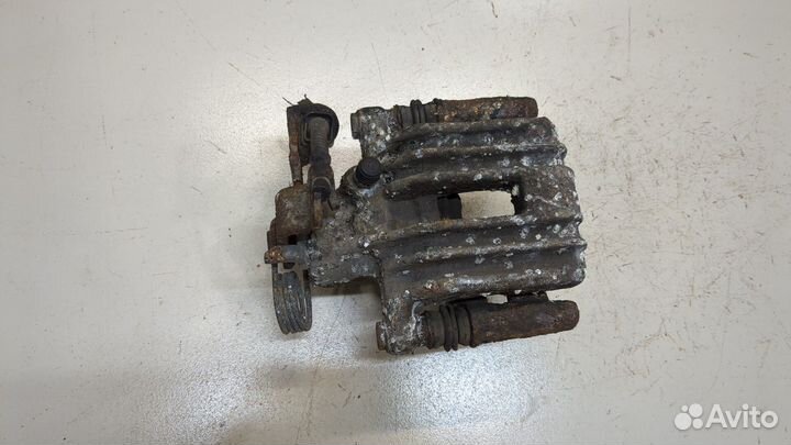 Суппорт Skoda SuperB, 2005