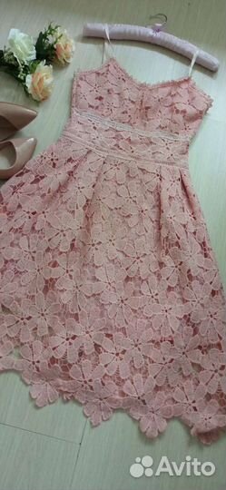 Платье розовое