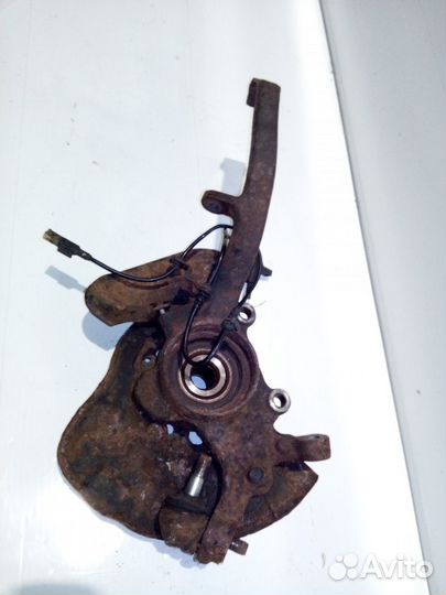 Цапфа/кулак поворотный передний правый Mercedes-Be