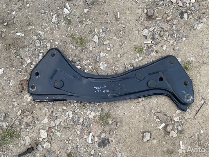 Балка передняя поперечная celica t18