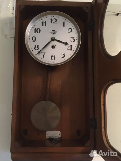 Старинные настенные часы