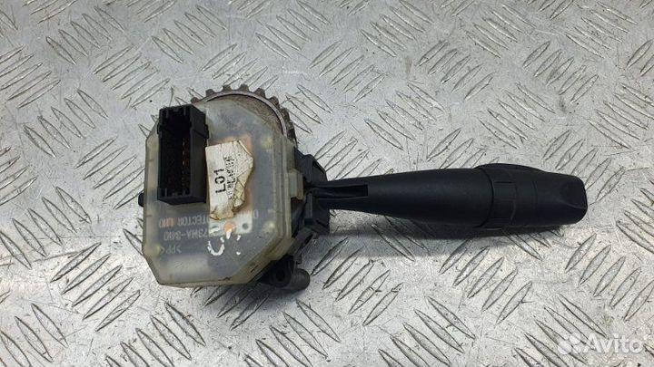 Переключатель поворотов подрулевой Hyundai Elantra