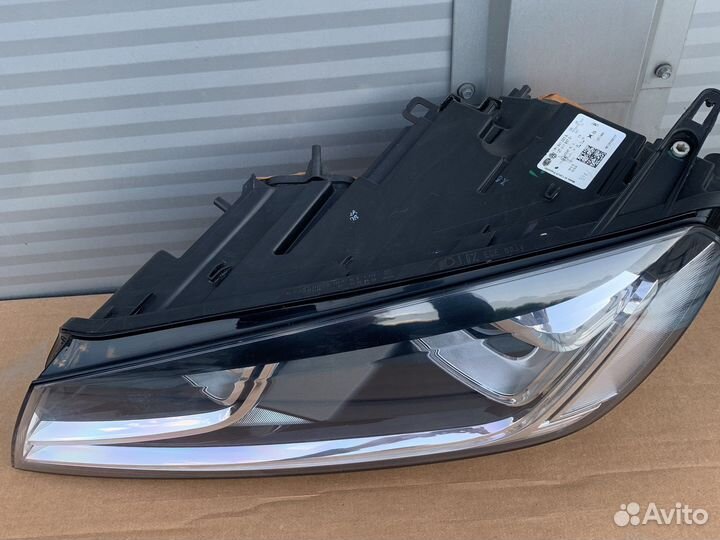 Фара VW Touareg NF