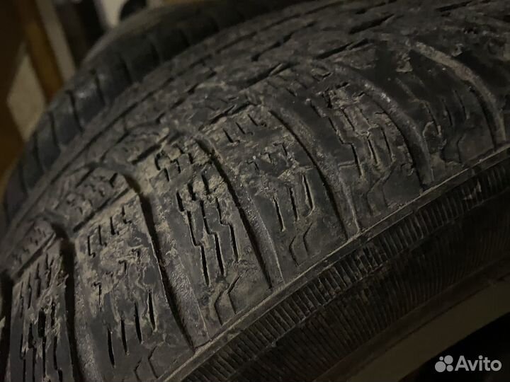 Nokian Tyres WR A4 275/40 R19