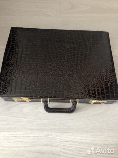 Набор ножей в дипломате