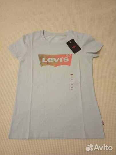 Футболки жен. нов. Levis р-ры XS, S, М