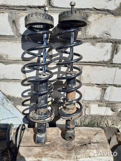 Запчасти на mitsubishi lancer 9